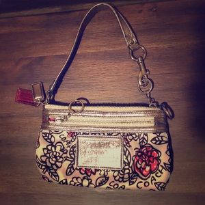 Coach Poppy Wristlet